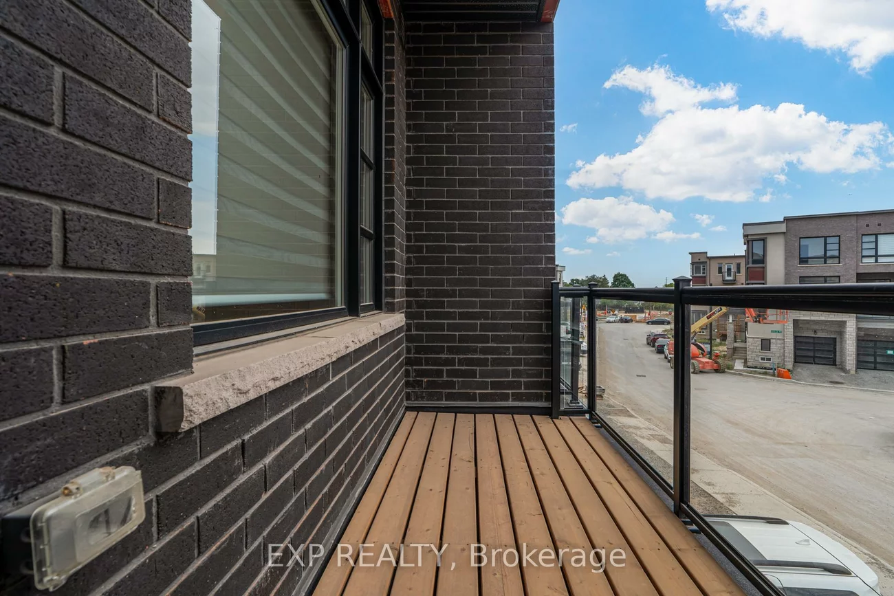 49, Paradox, Kleinburg, Vaughan