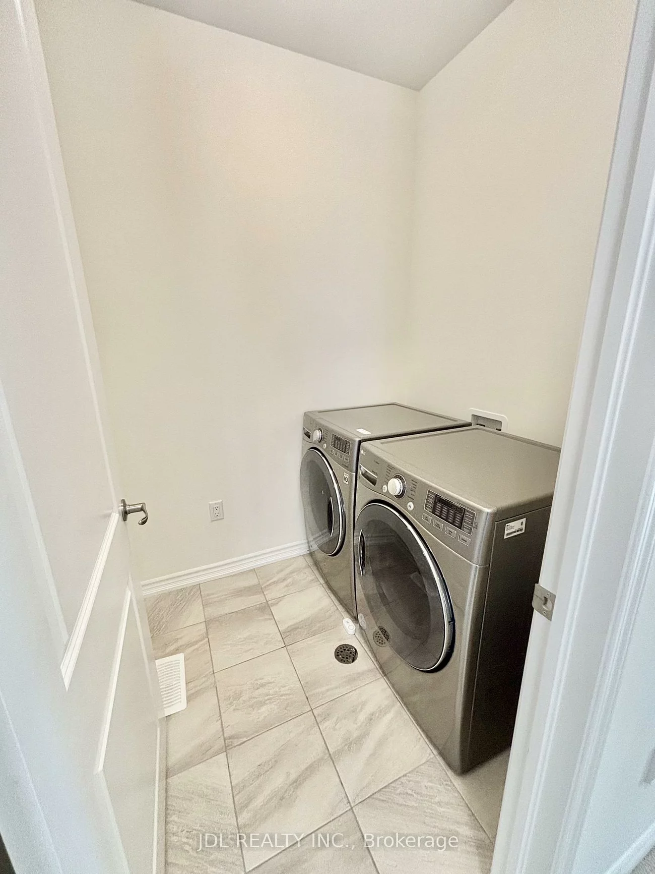 120, Lacrosse, Kleinburg, Vaughan