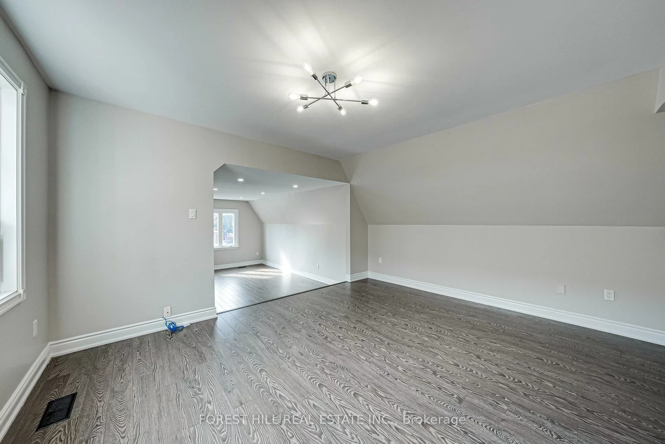 300, Conley, Lakeview Estates, Vaughan
