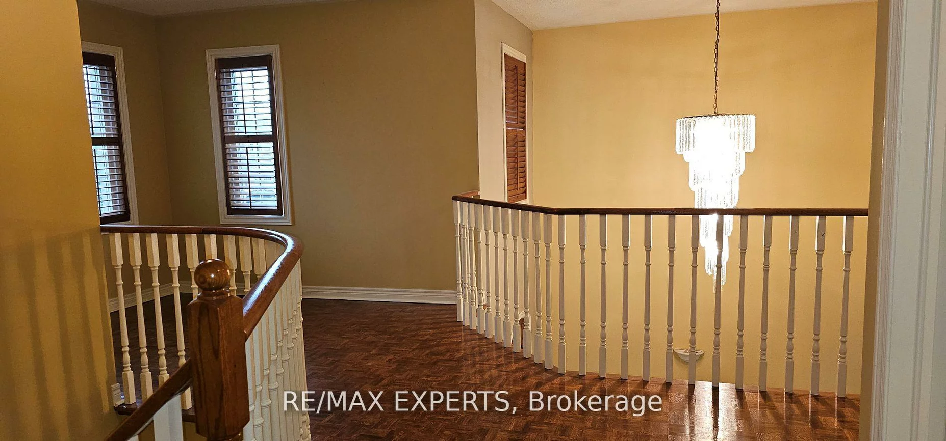 221, Matthew, East Woodbridge, Vaughan