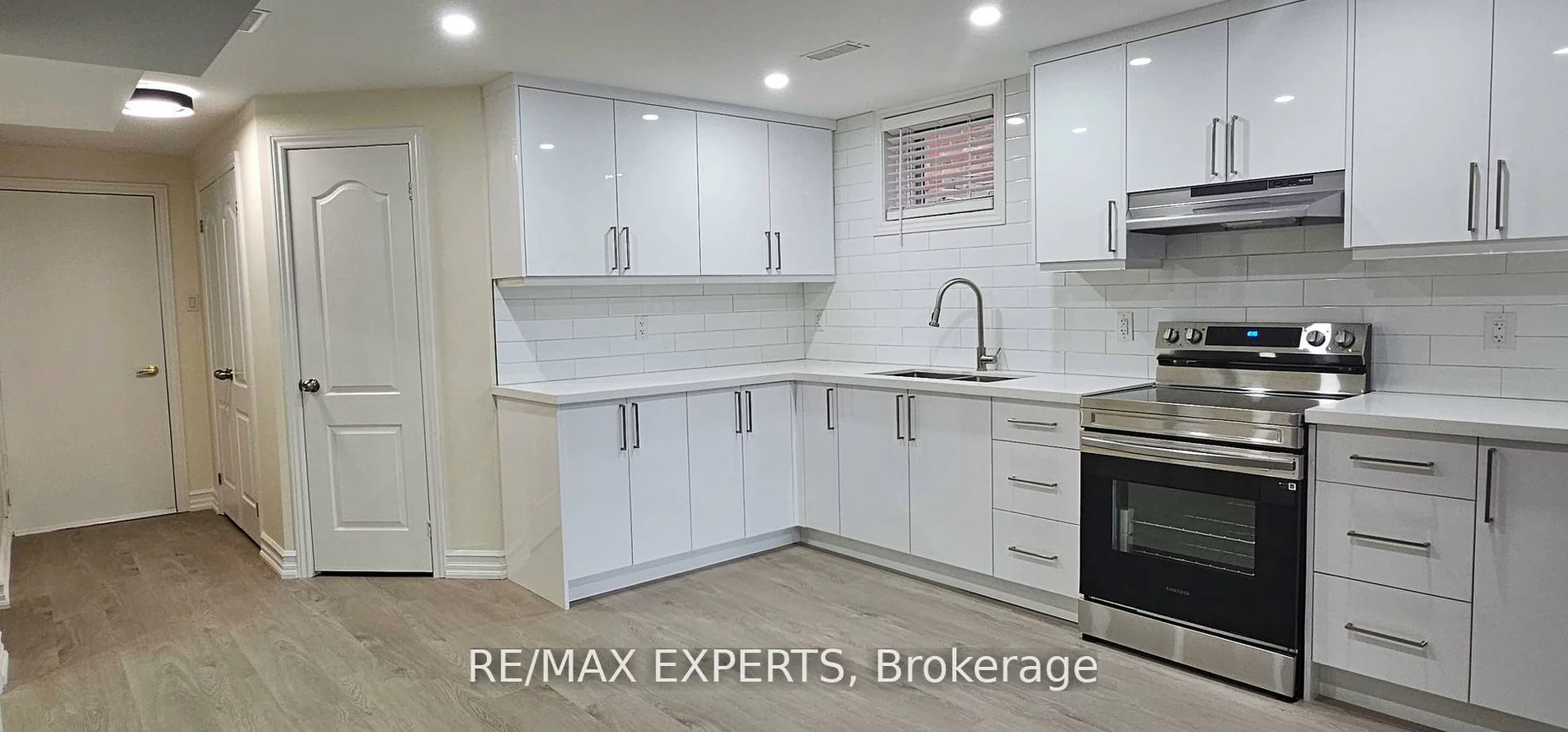 221, Matthew, East Woodbridge, Vaughan