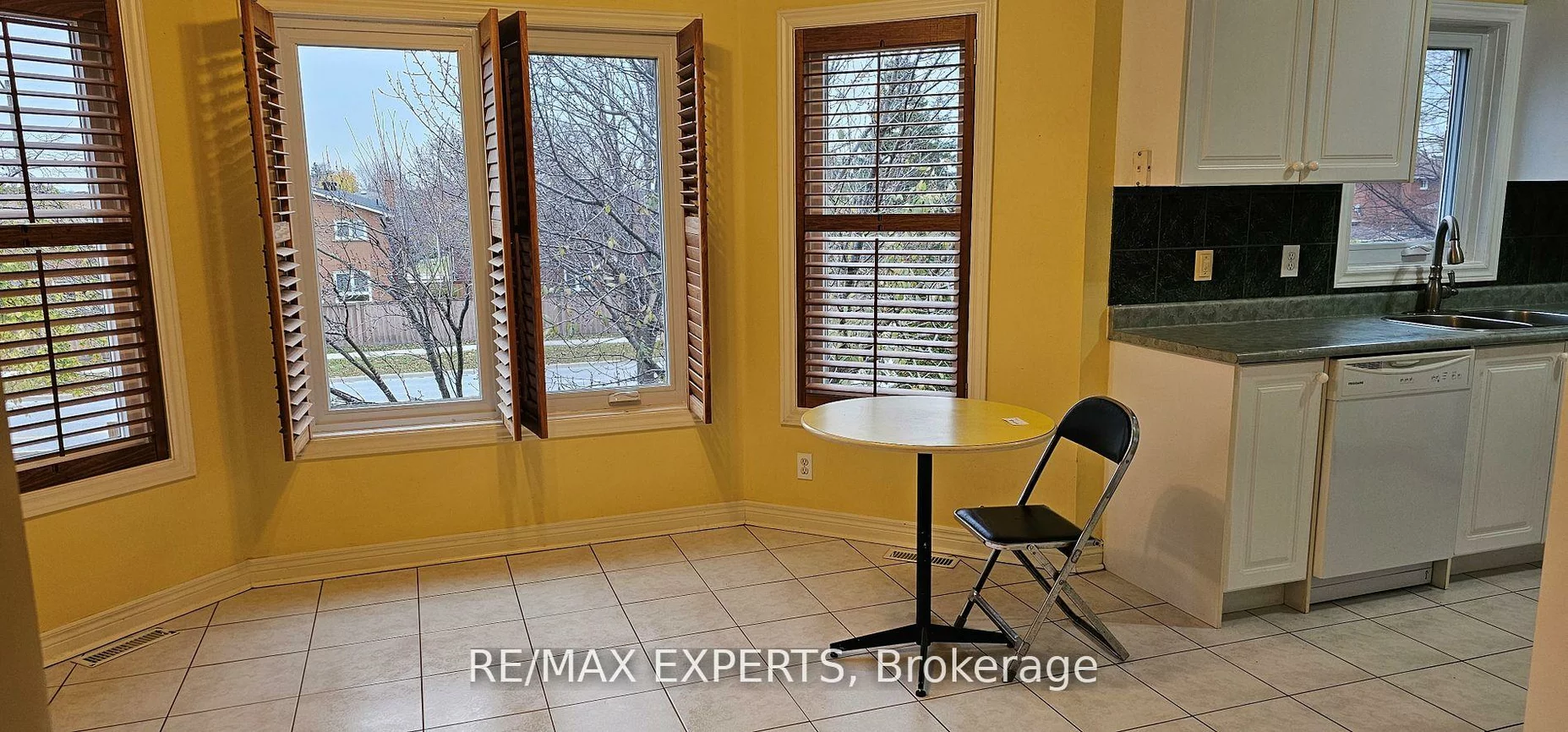 221, Matthew, East Woodbridge, Vaughan