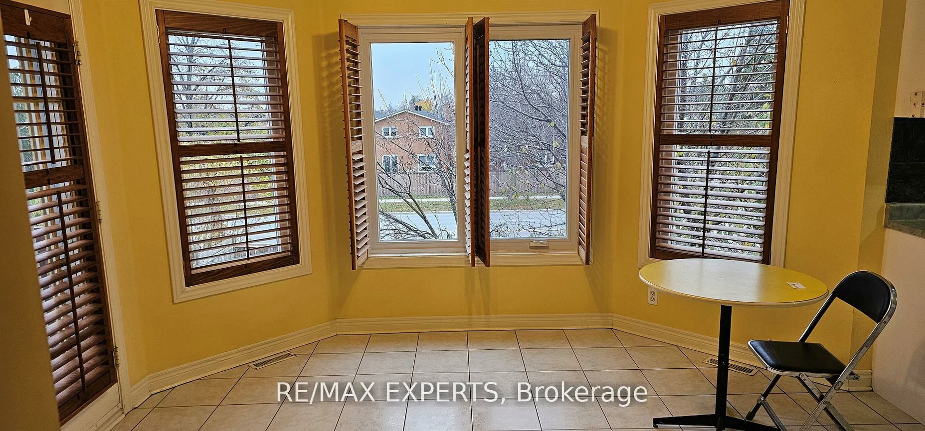221, Matthew, East Woodbridge, Vaughan