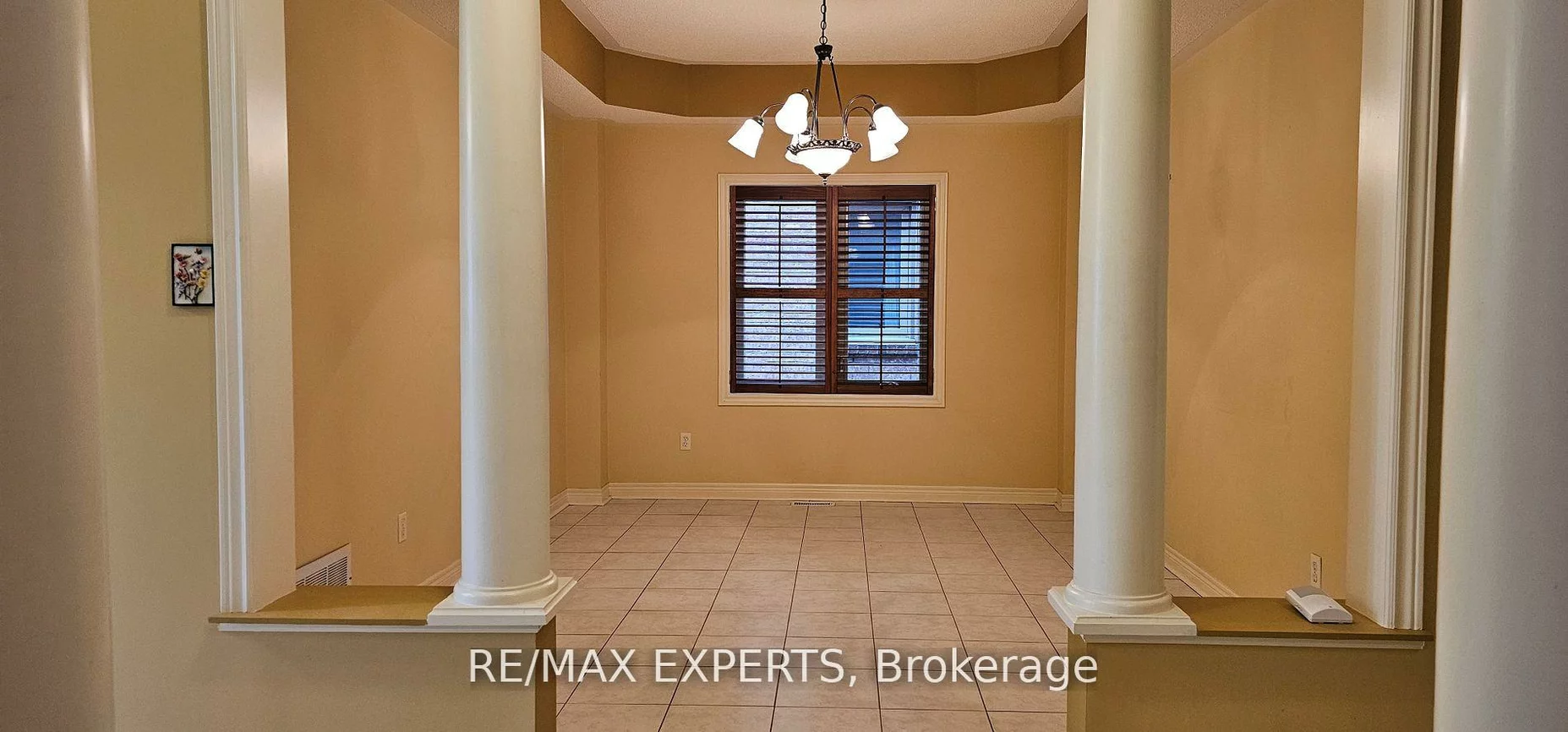 221, Matthew, East Woodbridge, Vaughan