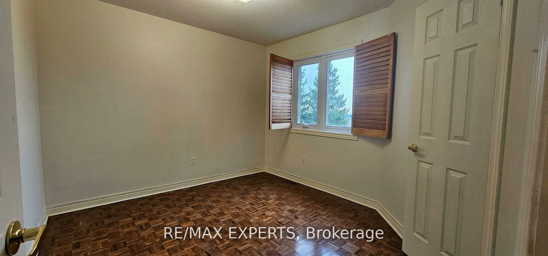 221, Matthew, East Woodbridge, Vaughan