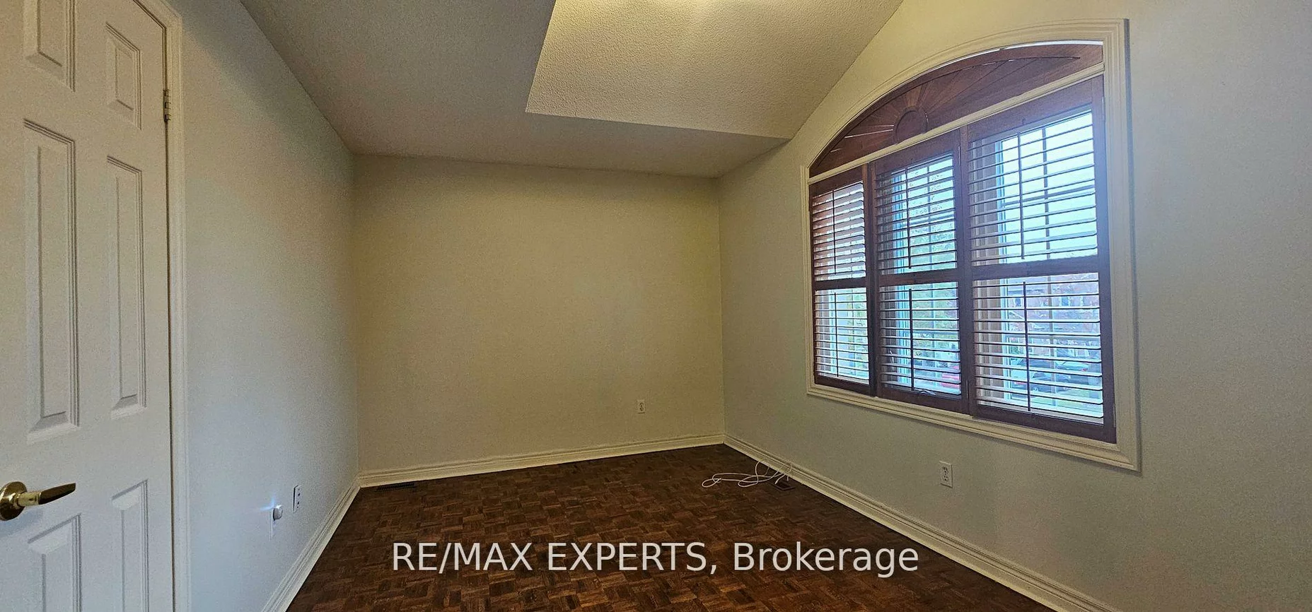 221, Matthew, East Woodbridge, Vaughan