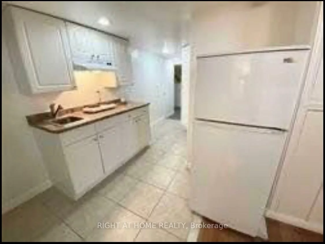 150, Maria Antonia, Vellore Village, Vaughan
