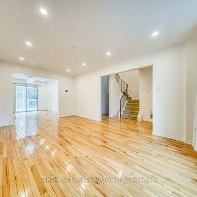 68, Colleen, Crestwood-Springfarm-Yorkhill, Vaughan
