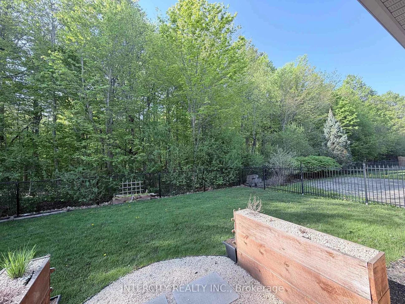 655, Davos, Vellore Village, Vaughan