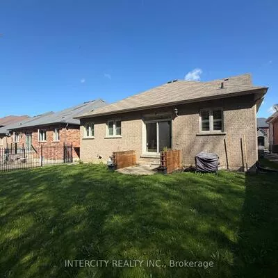 655, Davos, Vellore Village, Vaughan