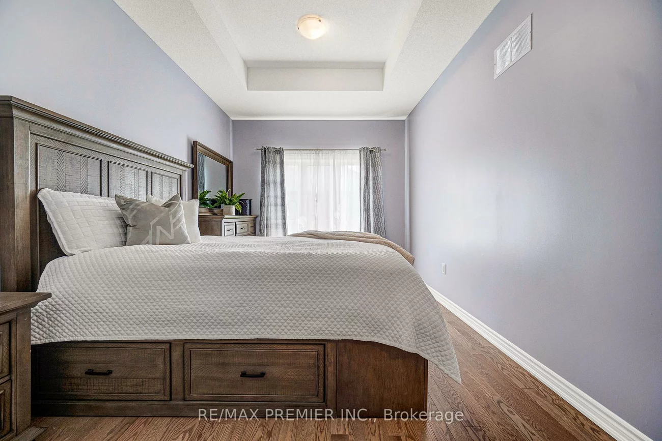55, Singhampton, Kleinburg, Vaughan