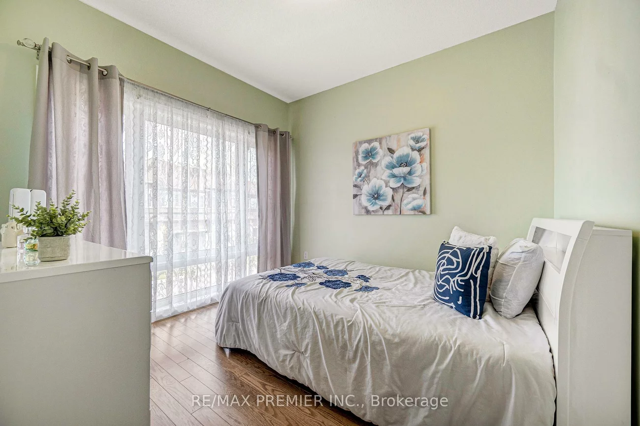 55, Singhampton, Kleinburg, Vaughan