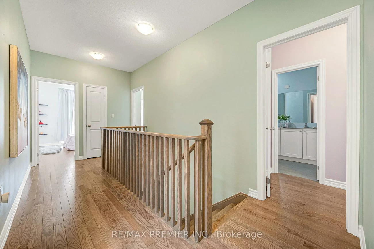 55, Singhampton, Kleinburg, Vaughan