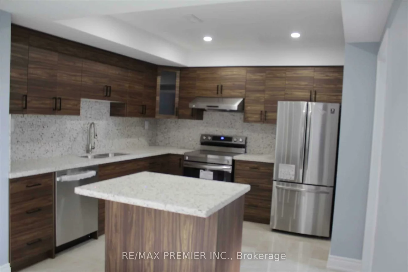 122, Garyscholl, Vellore Village, Vaughan