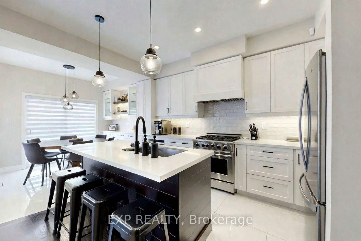 11, Martina, Vellore Village, Vaughan