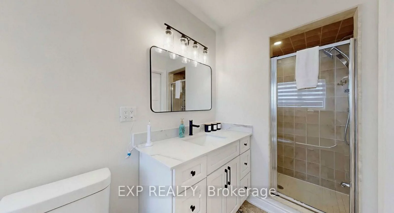 11, Martina, Vellore Village, Vaughan