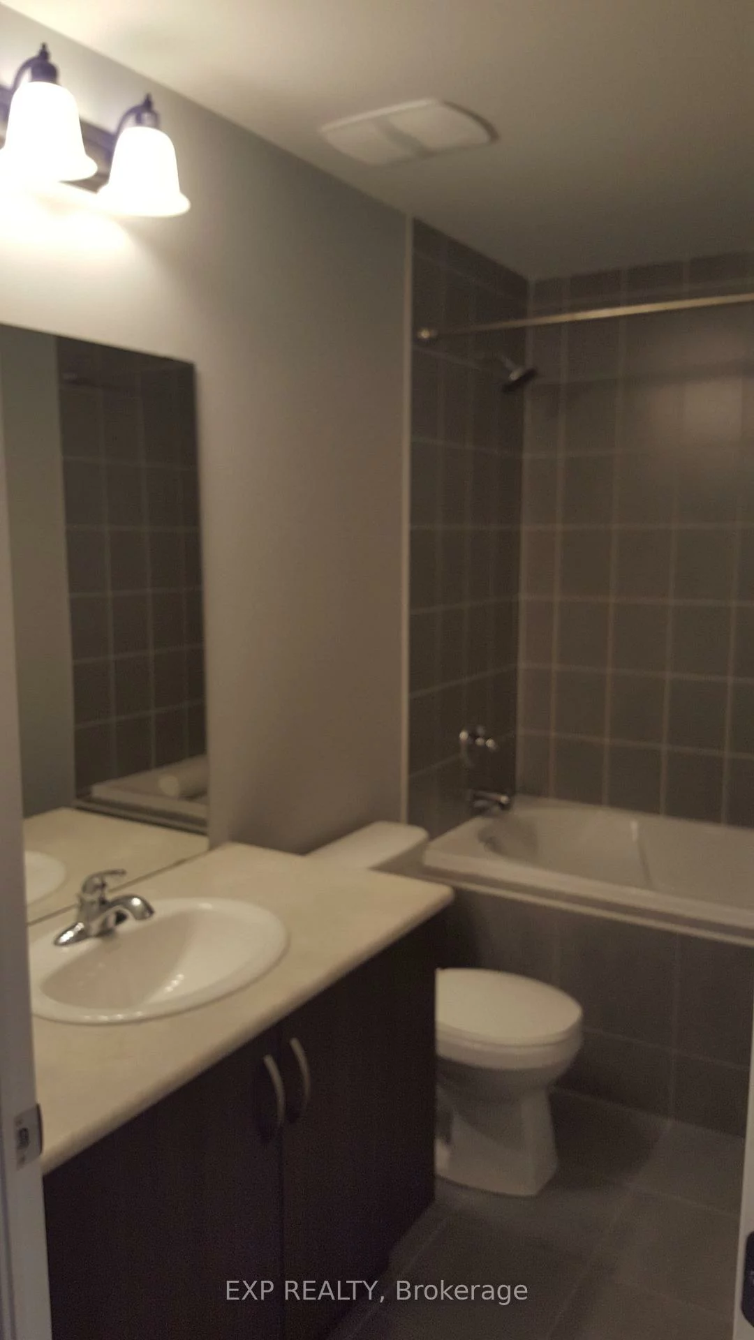 30, Isherwood, Vellore Village, Vaughan