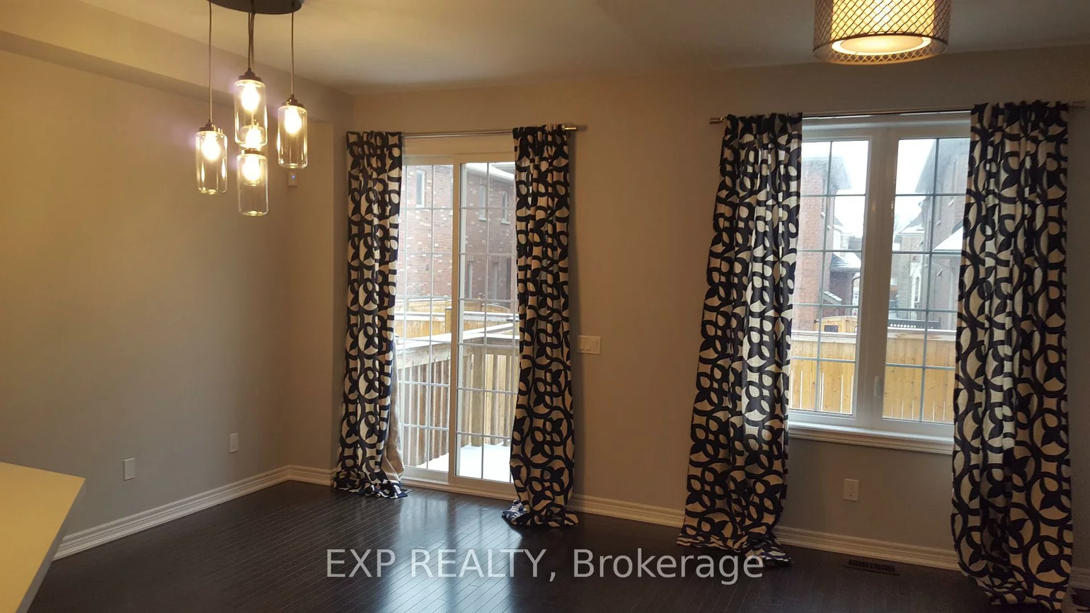 30, Isherwood, Vellore Village, Vaughan