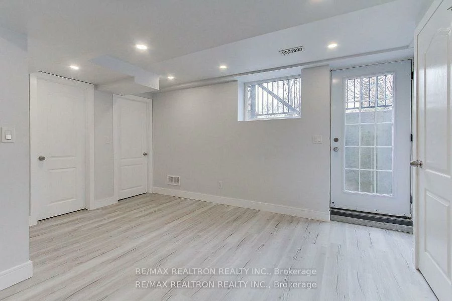 31, Goodman, Maple, Vaughan