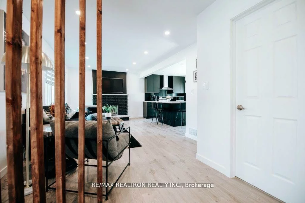 31, Goodman ( Main Floor), Maple, Vaughan