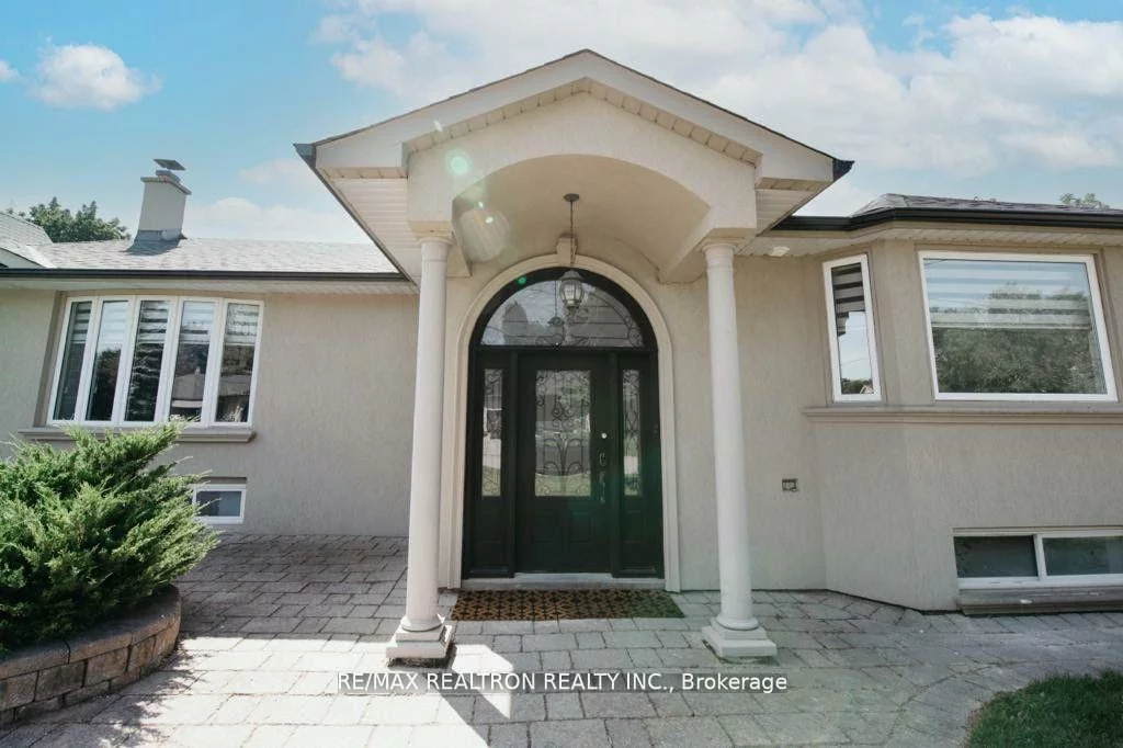 31, Goodman ( Main Floor), Maple, Vaughan