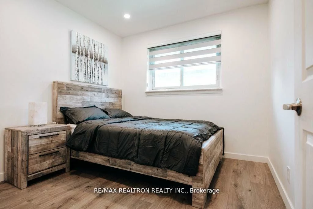 31, Goodman ( Main Floor), Maple, Vaughan