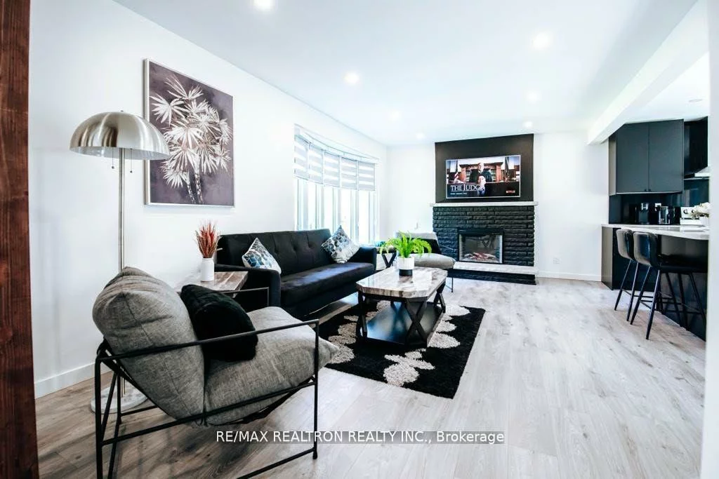 31, Goodman ( Main Floor), Maple, Vaughan