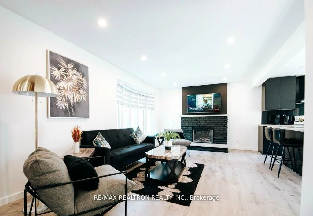 31, Goodman ( Main Floor), Maple, Vaughan