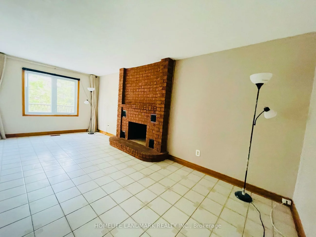 121, Harmonia, West Woodbridge, Vaughan