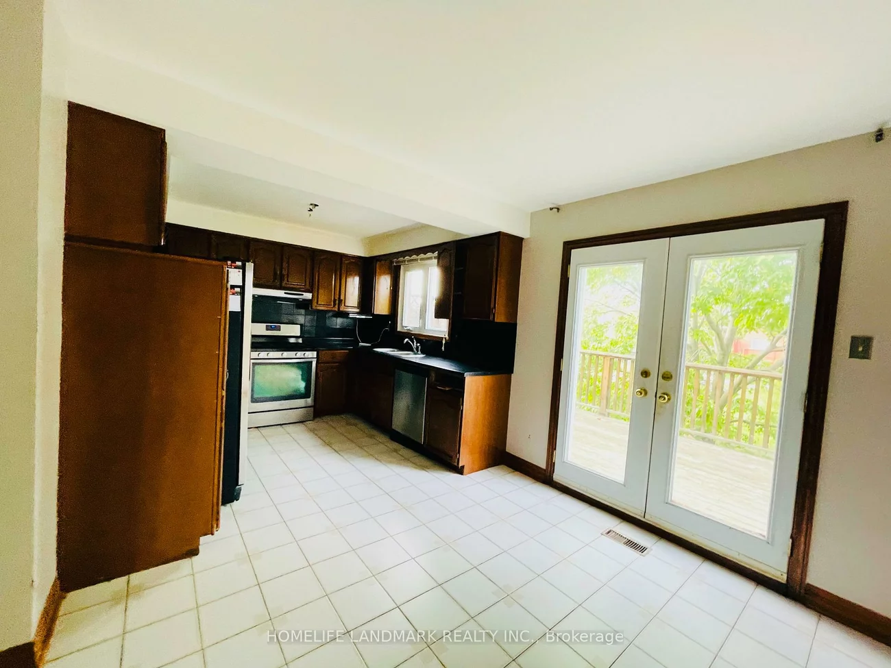 121, Harmonia, West Woodbridge, Vaughan