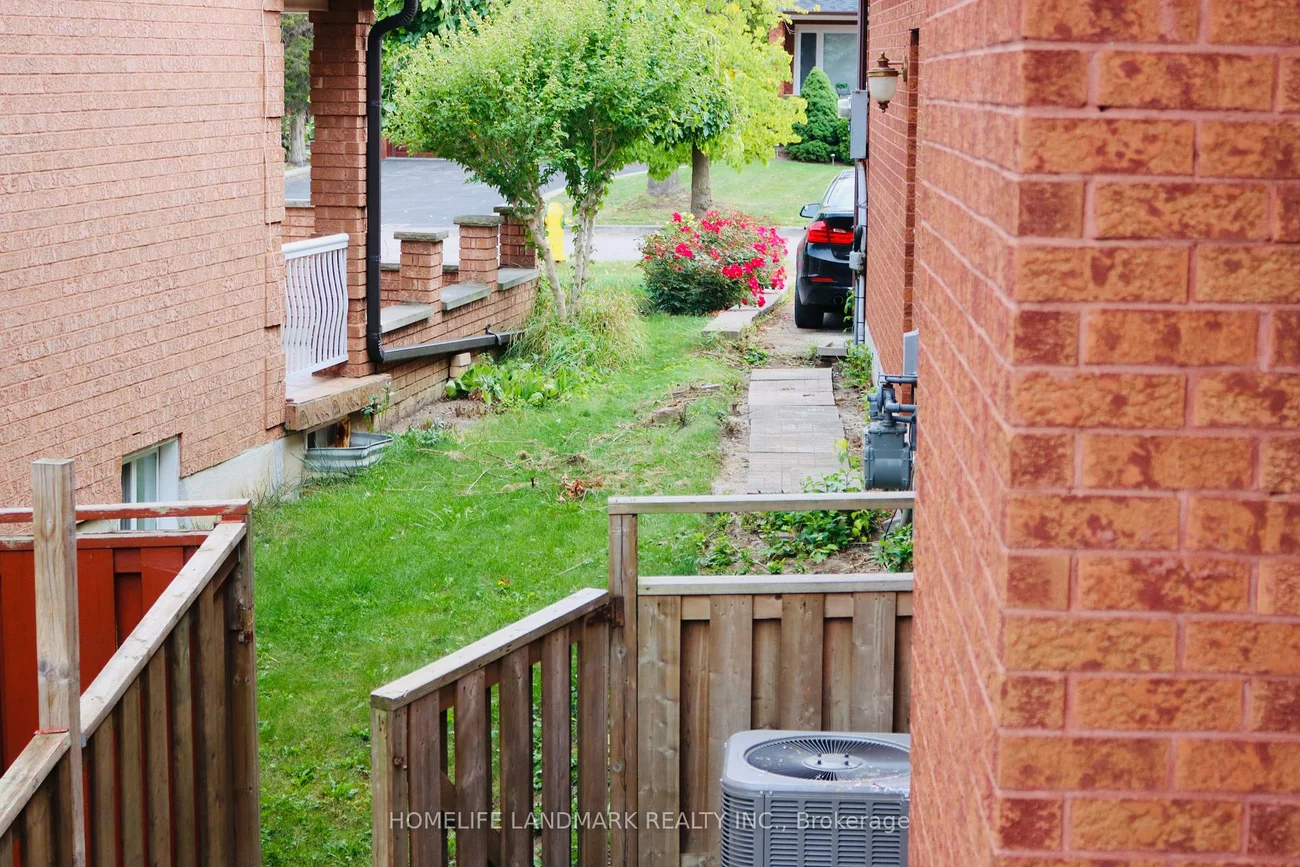 121, Harmonia, West Woodbridge, Vaughan