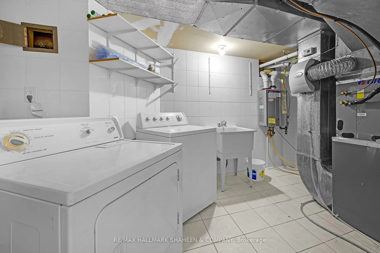 24, Glenvilla, East Woodbridge, Vaughan