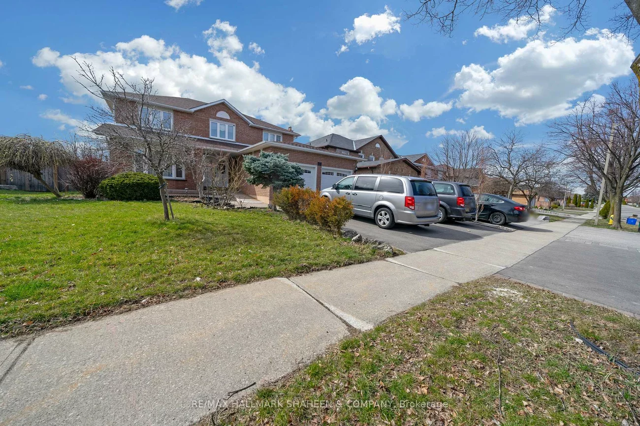 24, Glenvilla, East Woodbridge, Vaughan