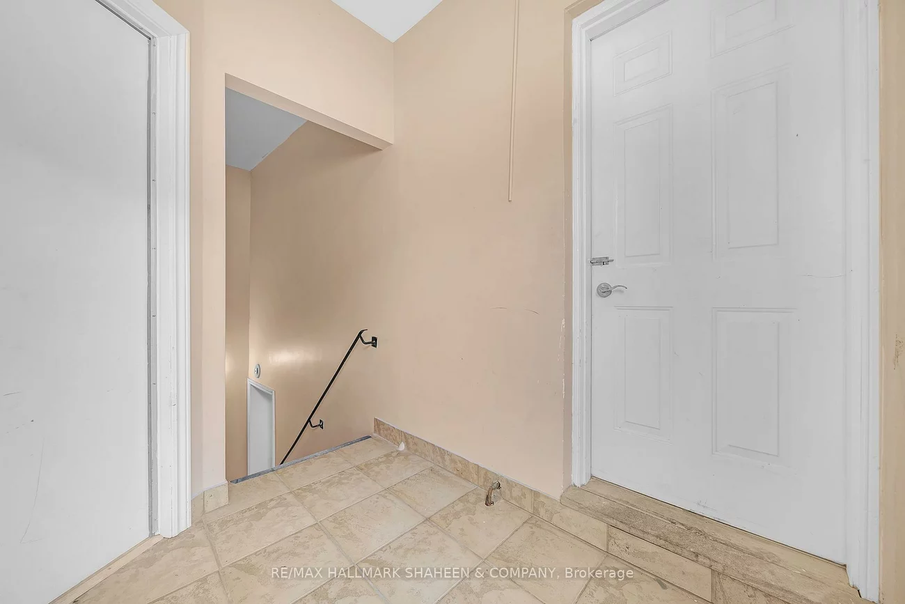 24, Glenvilla, East Woodbridge, Vaughan