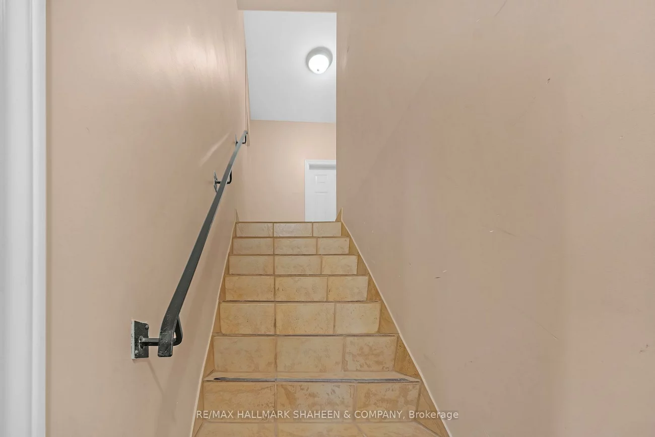 24, Glenvilla, East Woodbridge, Vaughan