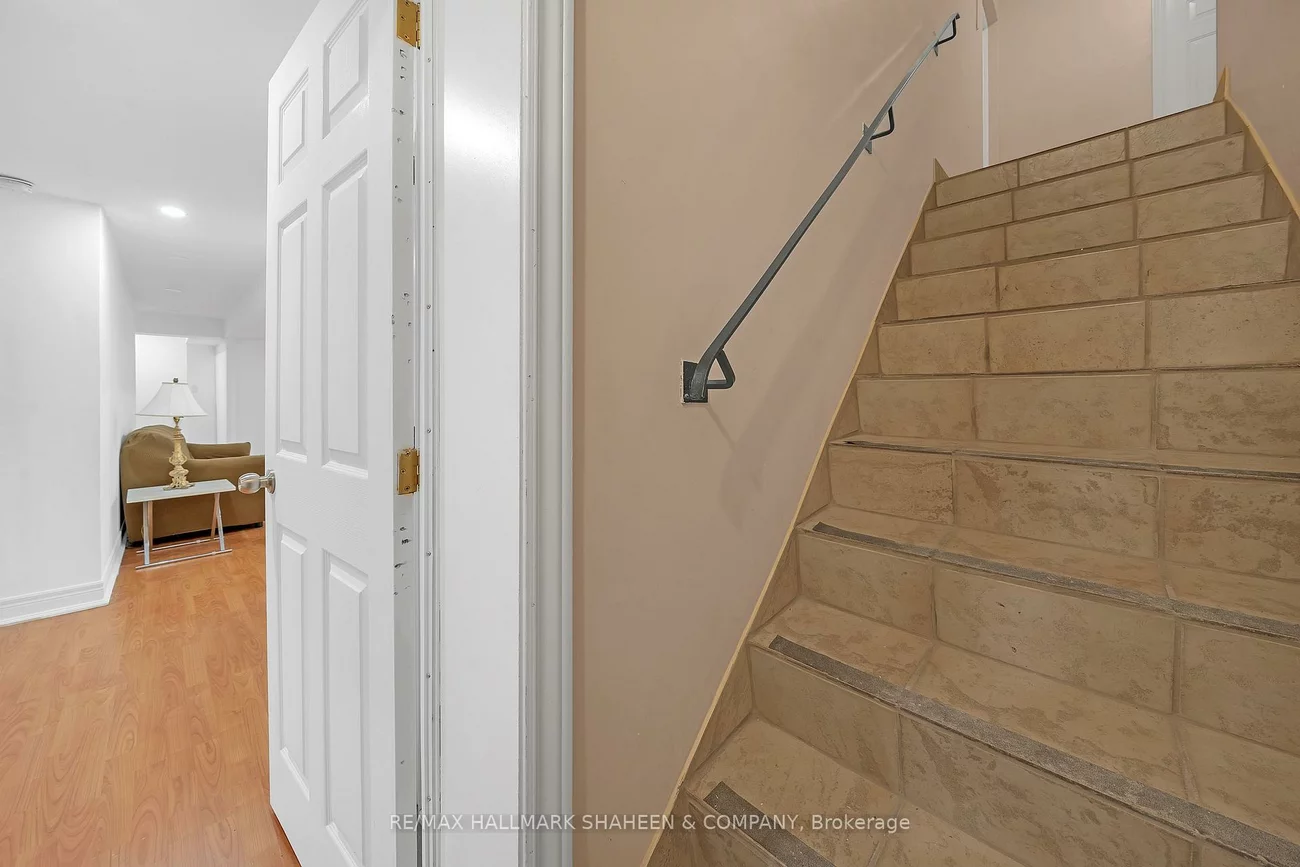 24, Glenvilla, East Woodbridge, Vaughan