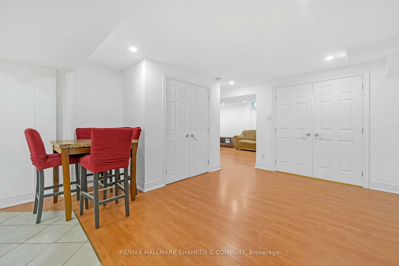 24, Glenvilla, East Woodbridge, Vaughan