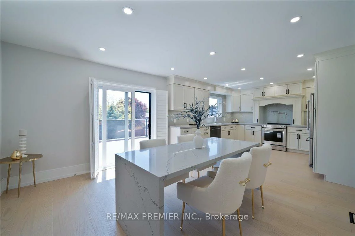 157, Jeanne, East Woodbridge, Vaughan