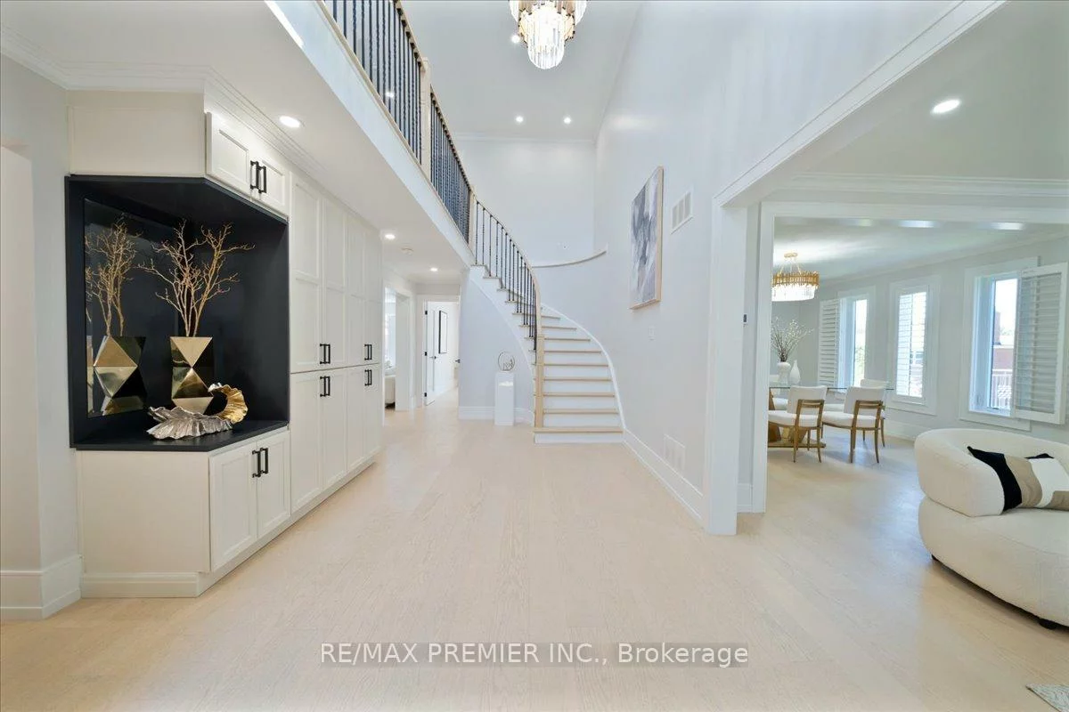157, Jeanne, East Woodbridge, Vaughan