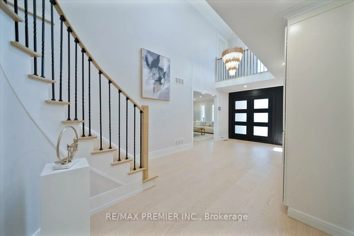 157, Jeanne, East Woodbridge, Vaughan