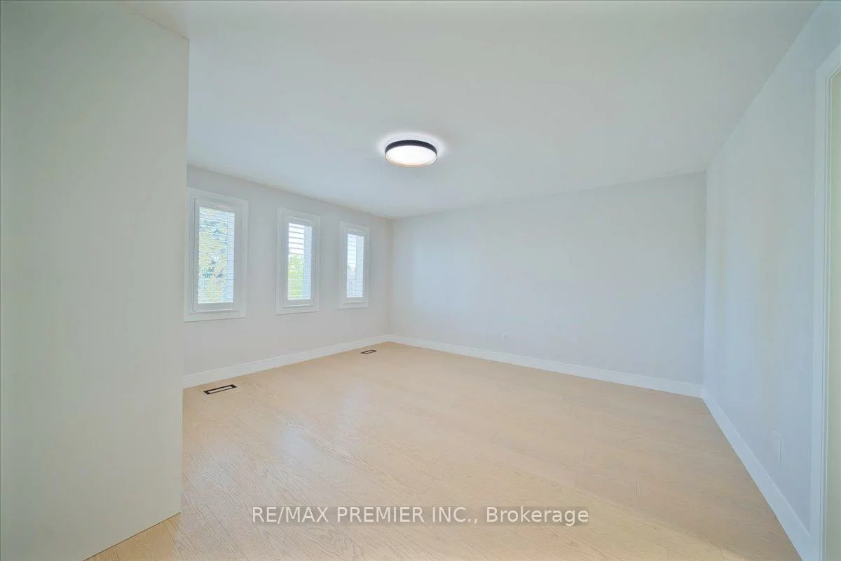157, Jeanne, East Woodbridge, Vaughan
