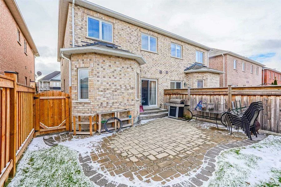 42, Ozner, Vellore Village, Vaughan