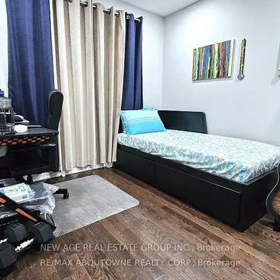 42, Ozner, Vellore Village, Vaughan