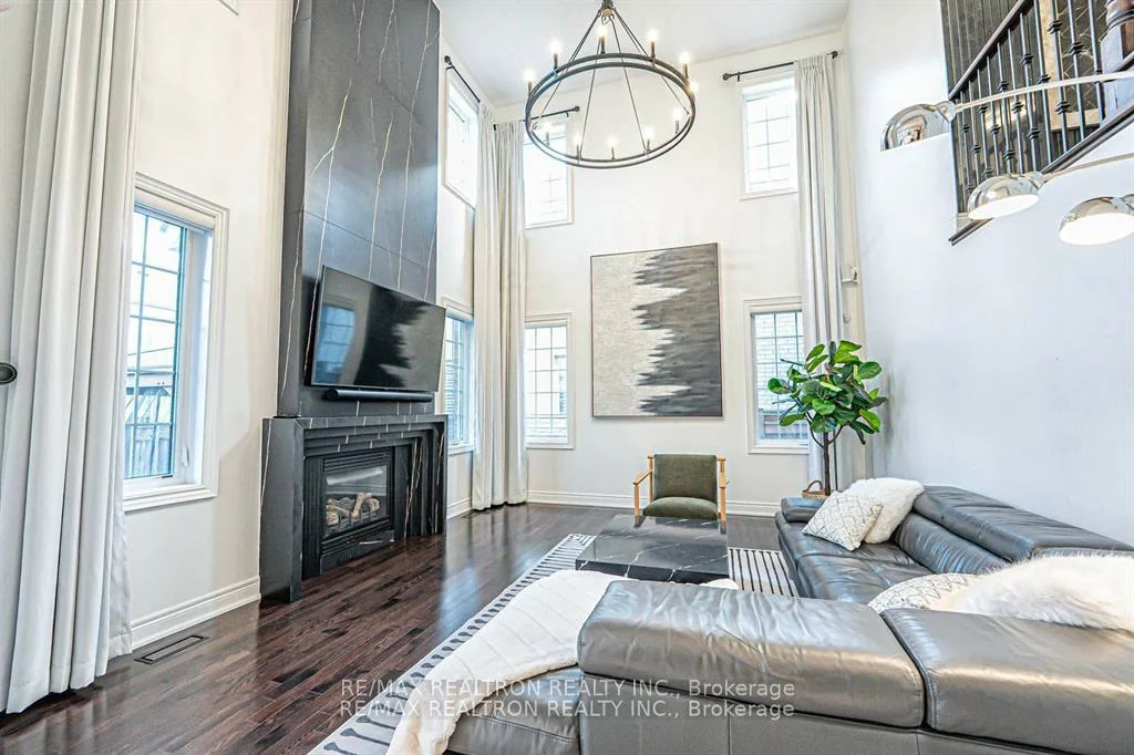 41, Woodgate Pines, Kleinburg, Vaughan
