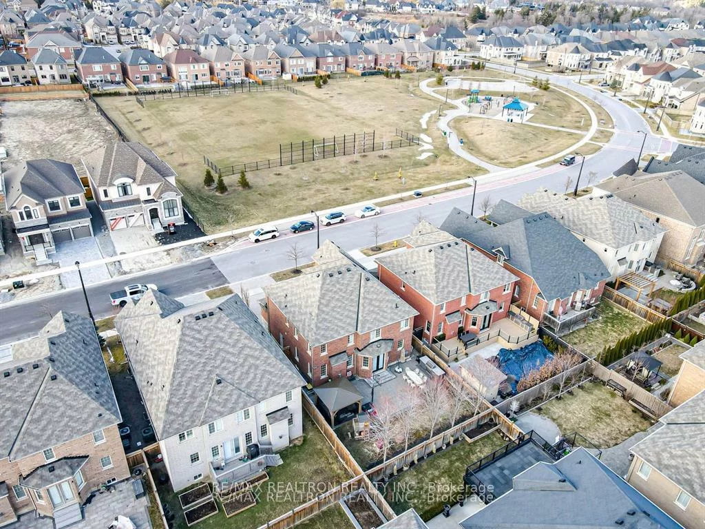 41, Woodgate Pines, Kleinburg, Vaughan