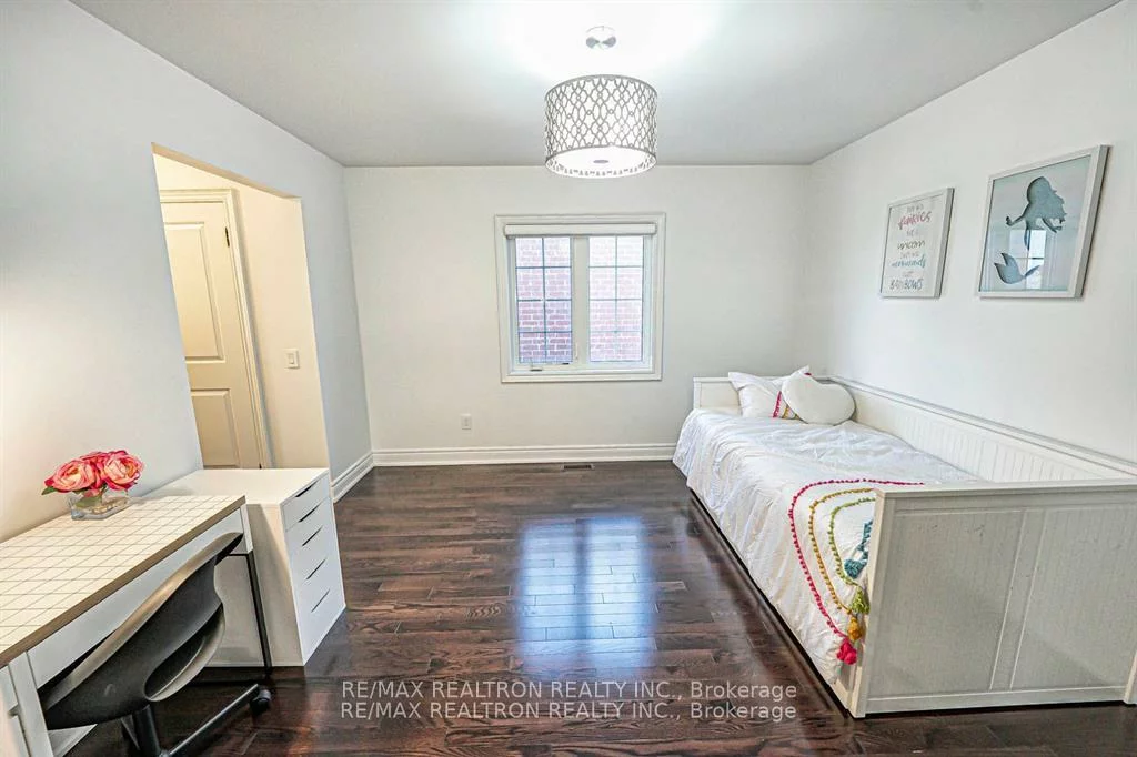 41, Woodgate Pines, Kleinburg, Vaughan