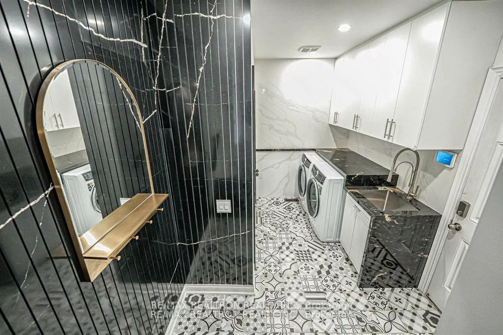 41, Woodgate Pines, Kleinburg, Vaughan