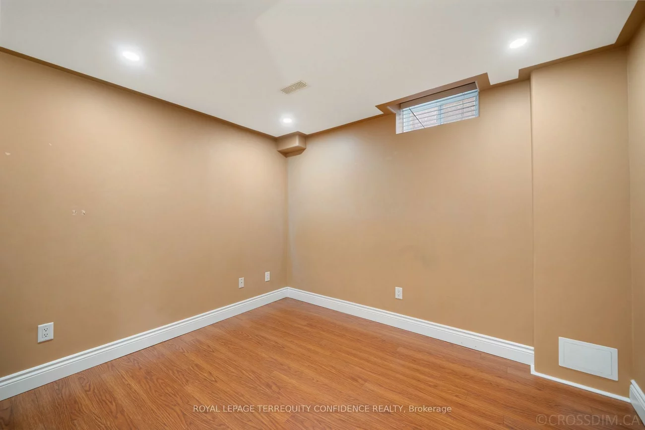 131, Laurelhurst, Vellore Village, Vaughan