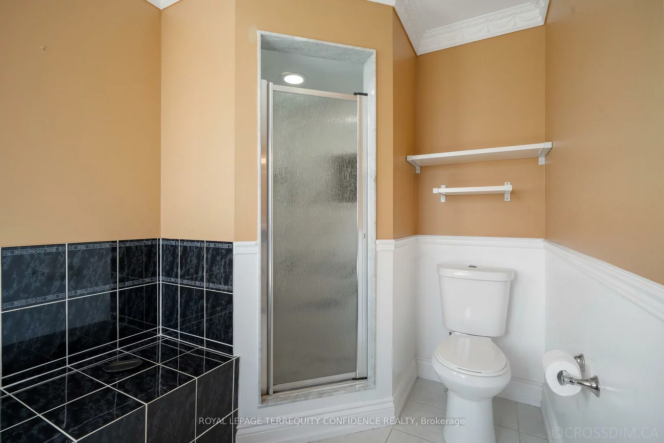 131, Laurelhurst, Vellore Village, Vaughan