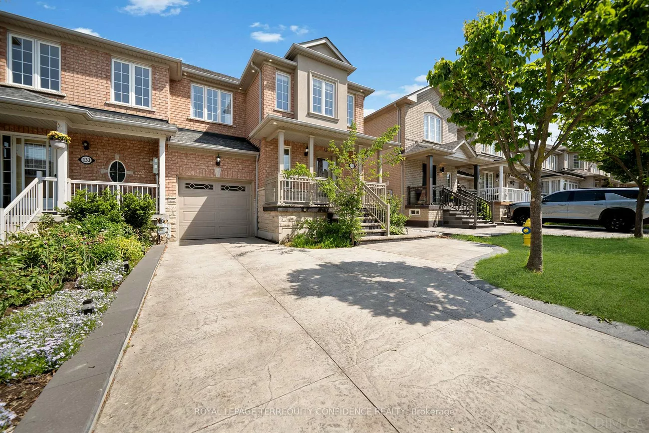 131, Laurelhurst, Vellore Village, Vaughan